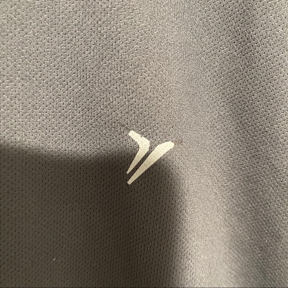 Gray Old Navy Short Sleeved Active Top - Picture 3 of 4